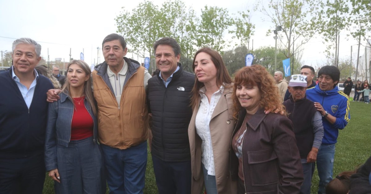 Inauguran cancha de fútbol sintético en El Progreso, Neuquén, tras 40 años