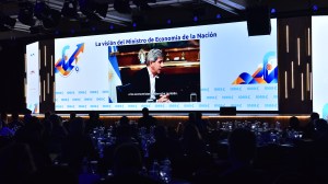 Luis Caputo en IDEA: «Vamos a hacer una reforma tributaria en el segundo mandato de Javier Milei»