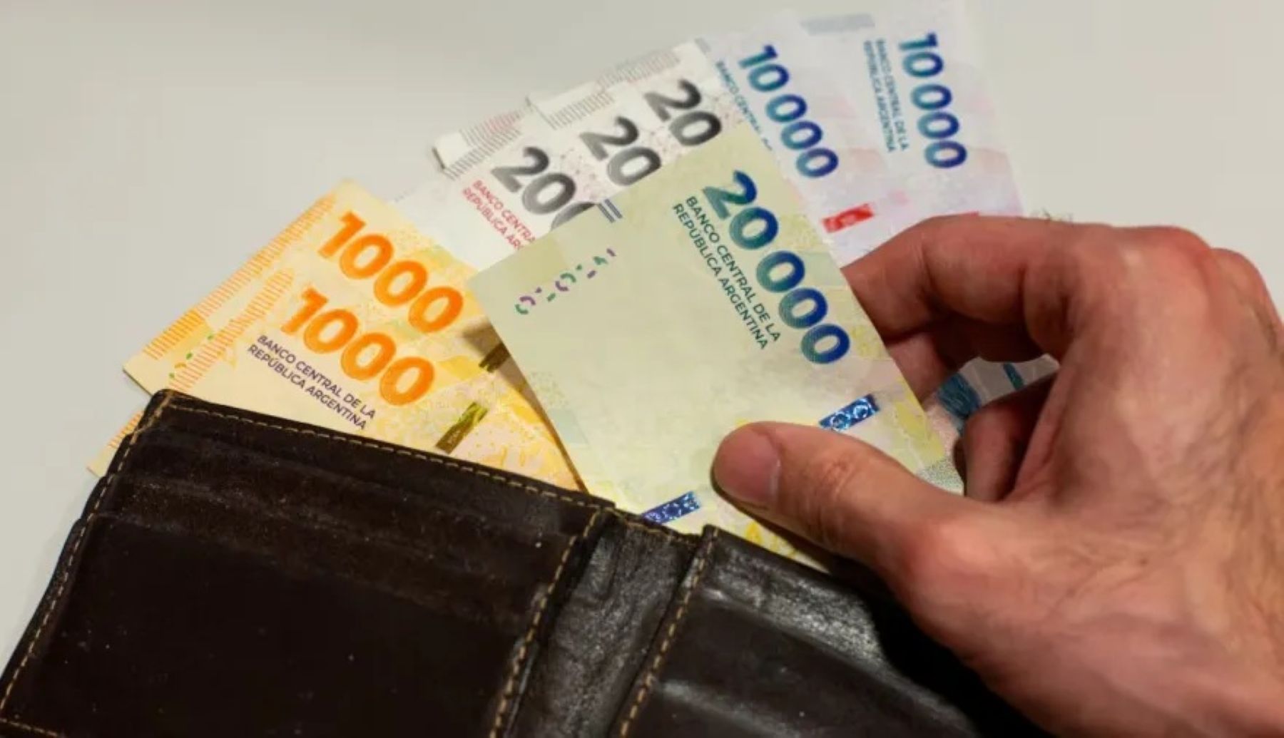 Nuevo salario mínimo por hora para trabajadores registrados en octubre de 2026