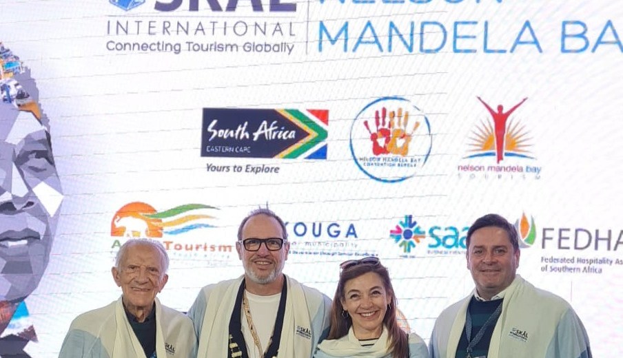 Los referentes rionegrinos Julio Isidro Pérez (izq) y Andrea marin, presentes en el Mundial Skal en Sudáfrica. Gentileza