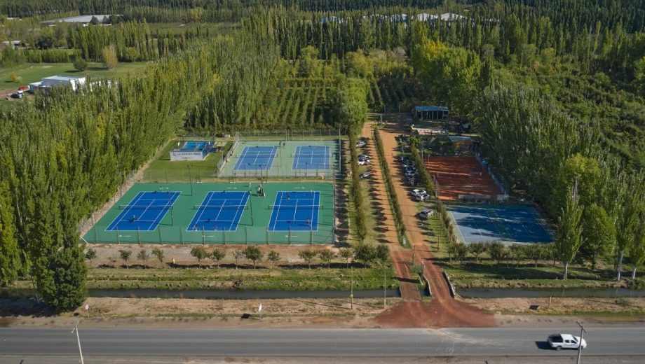 La Chacra será anfitriona de un torneo de primer nivel a partir del domingo 4 de octubre. (Foto: @lachacratenis)