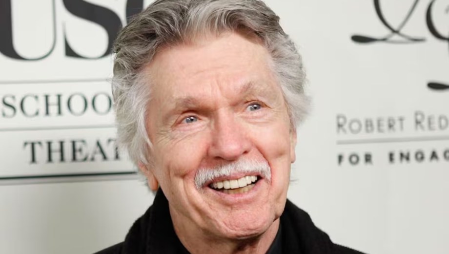 El artista, quien también brilló en televisión y ganó un premio Emmy, dejó una huella imborrable en Hollywood 