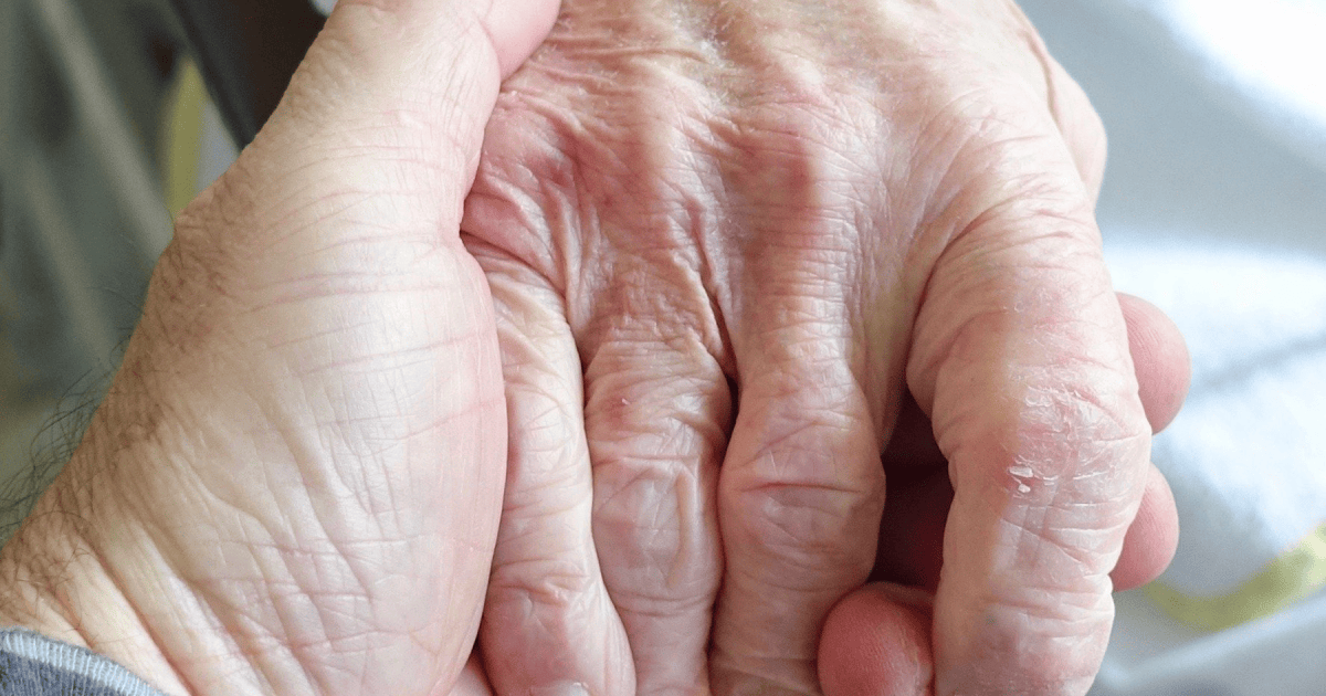 Osteoporosis: cómo cuidar la salud de los huesos a lo largo de la vida