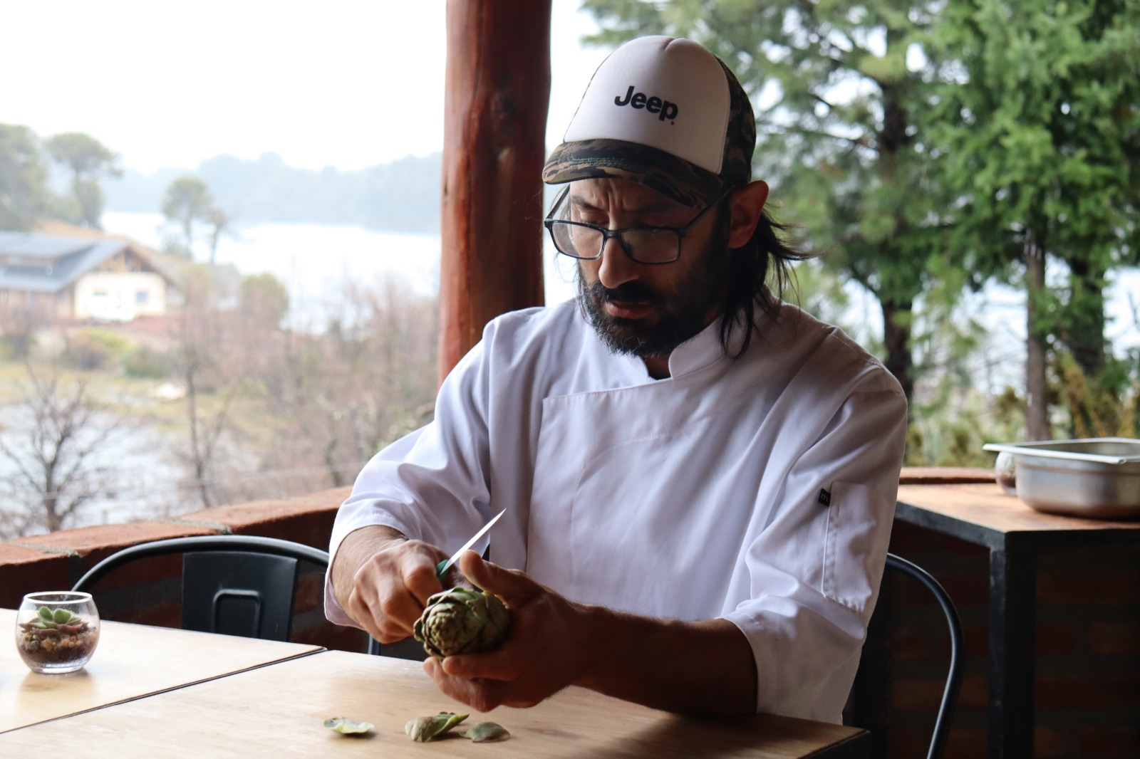 Matías Tesoriero: el arte de la cocina estacional en Villa Pehuenia