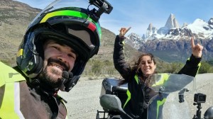Dejaron su peluquería, se lanzaron a recorrer la Argentina en una moto 125 cc y pasaron el invierno viviendo en Caviahue