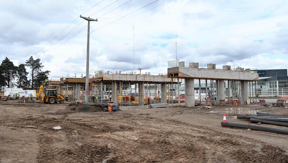 La estructura del viaducto se constituye de los dinteles sobre los cuales se apoyan las 10 vigas. Foto: Cecilia Maletti.