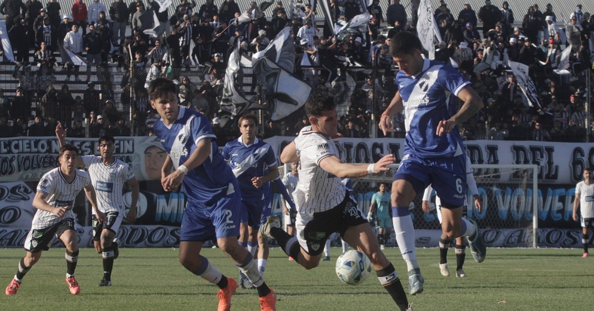 Cipolletti se enfrenta a Sol de América en cuartos del Federal A