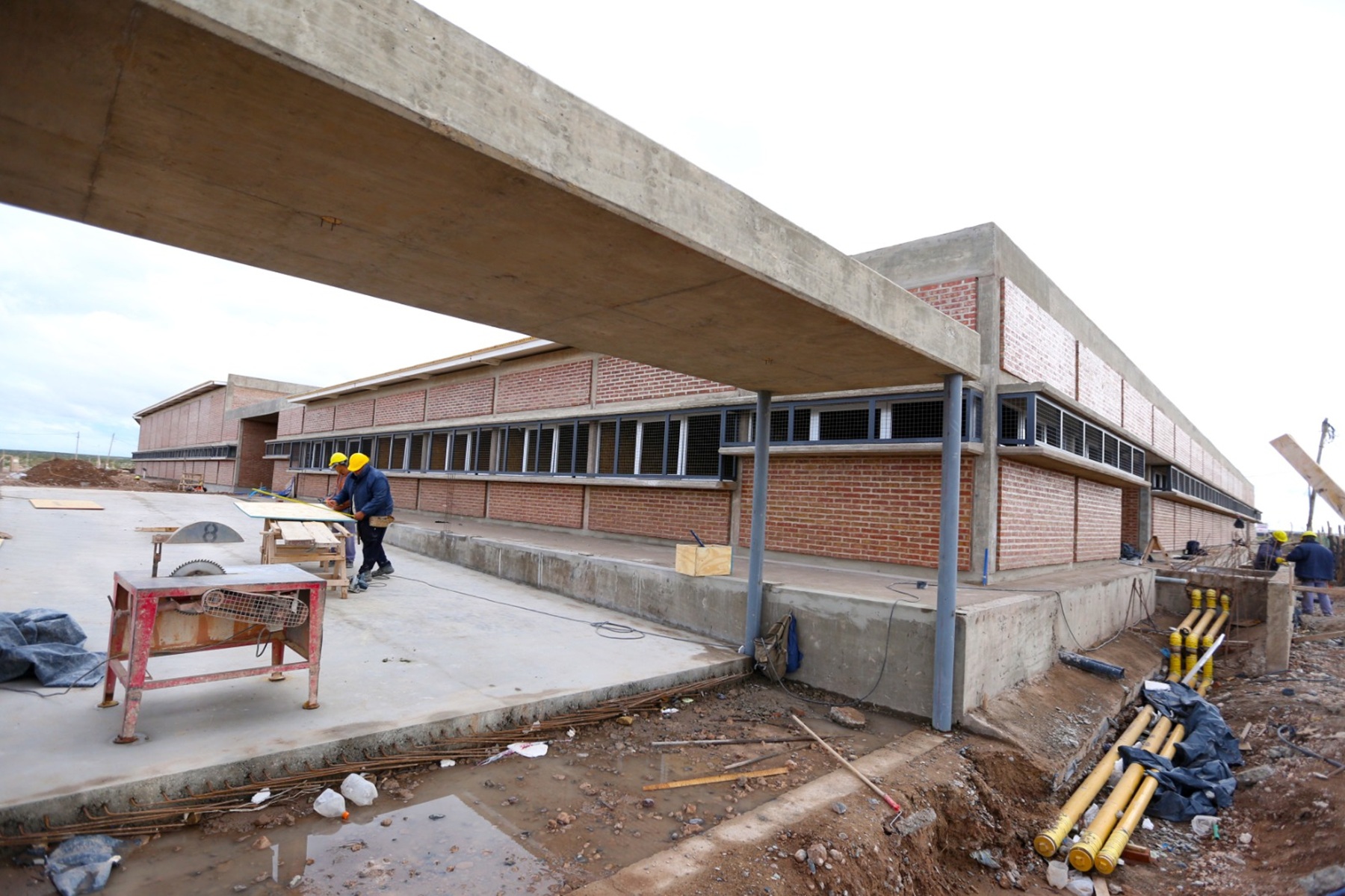 Construcción de nueva EPET en Centenario avanza para su 104° aniversario