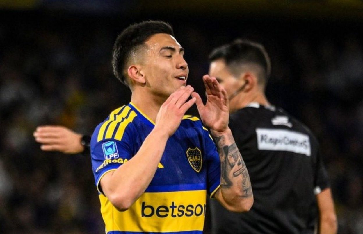 Más dolores de cabeza en Boca: se confirmó el desgarro de Alan Velasco