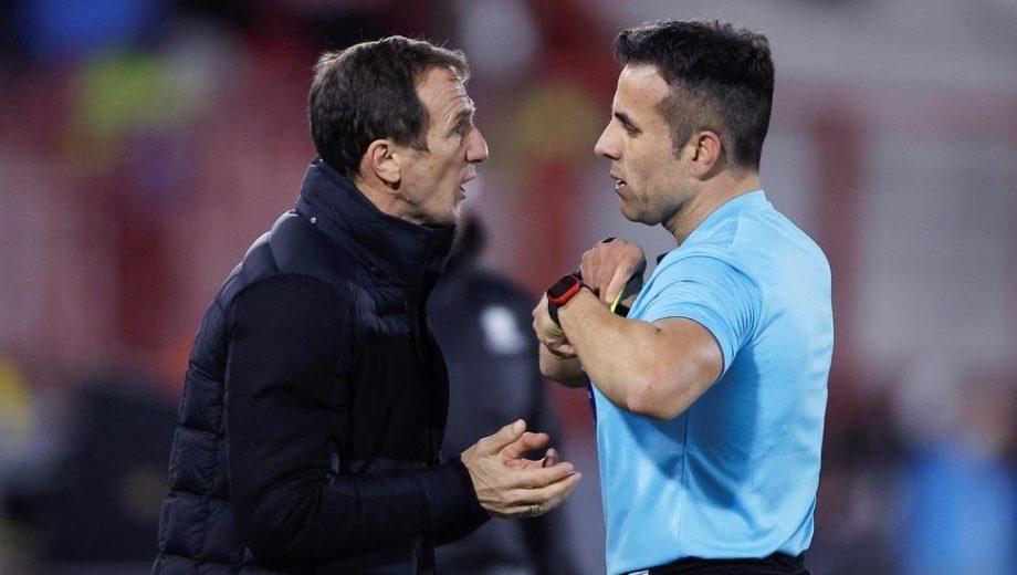 Piero Maza dirigirá a Boca por tercera vez en esta Copa Sudamericana. (Foto: EFE)