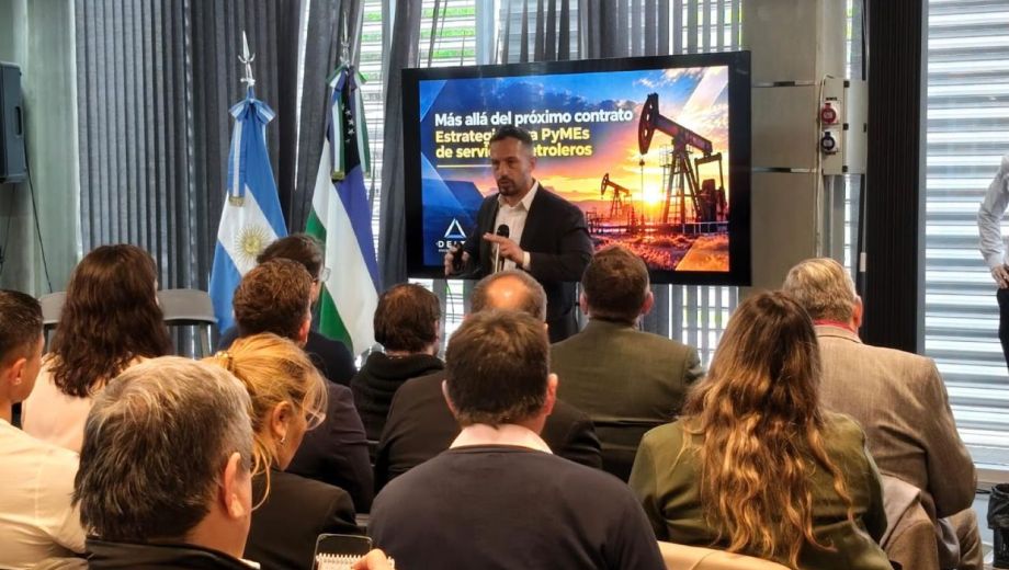 El evento fue organizado por la Cámara Empresarial de Servicios de Río Negro, enfocado en la integración de proveedores locales a las grandes cadenas de valor del petróleo y la minería. Foto gentileza.