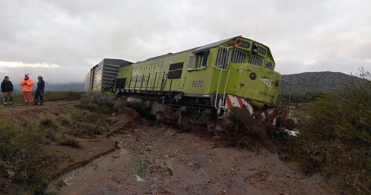 Lluvias intensas provocan descarrilamiento del Tren Patagónico
