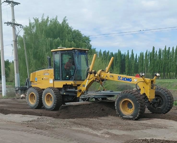 Trabajos de bacheo en la Ruta 22