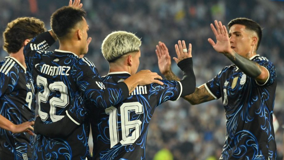 Argentina podría enfrentar a Uruguay en la fecha FIFA de noviembre. (Foto: @Argentina)