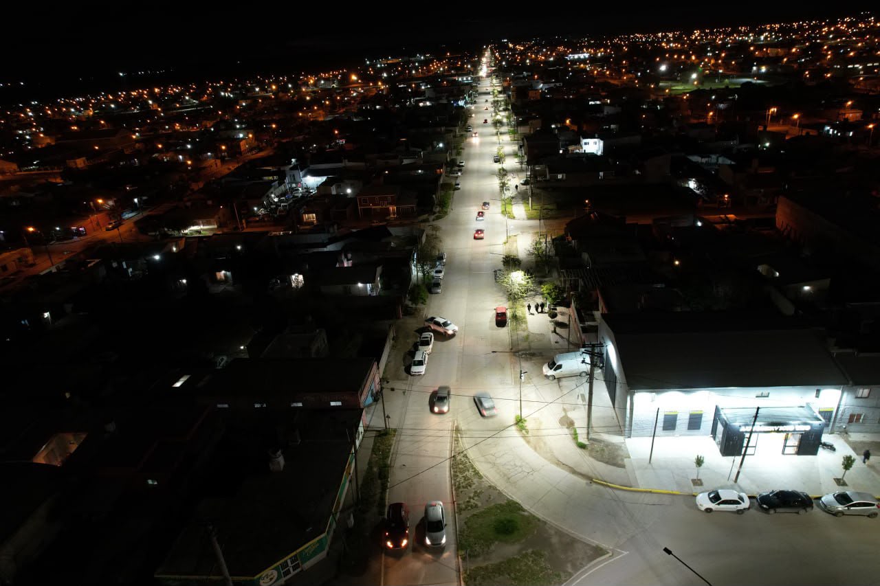 Viedma renovó 90 luminarias LED para reducir el consumo energético