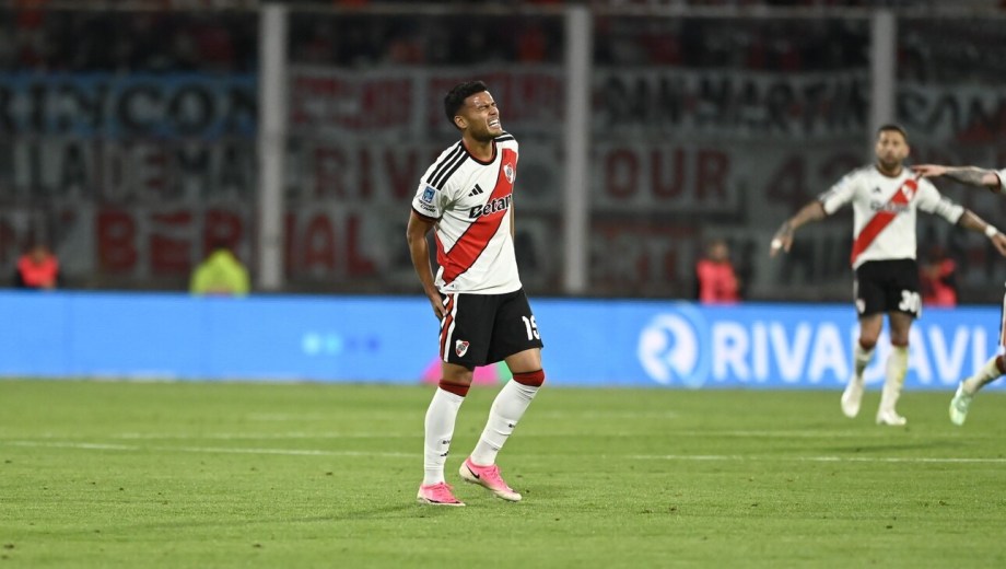 Fausto Vera sintió un pinchazo ante Belgrano y este lunes se confirmó que se desgarró. (Foto: Clarín Fotografía)