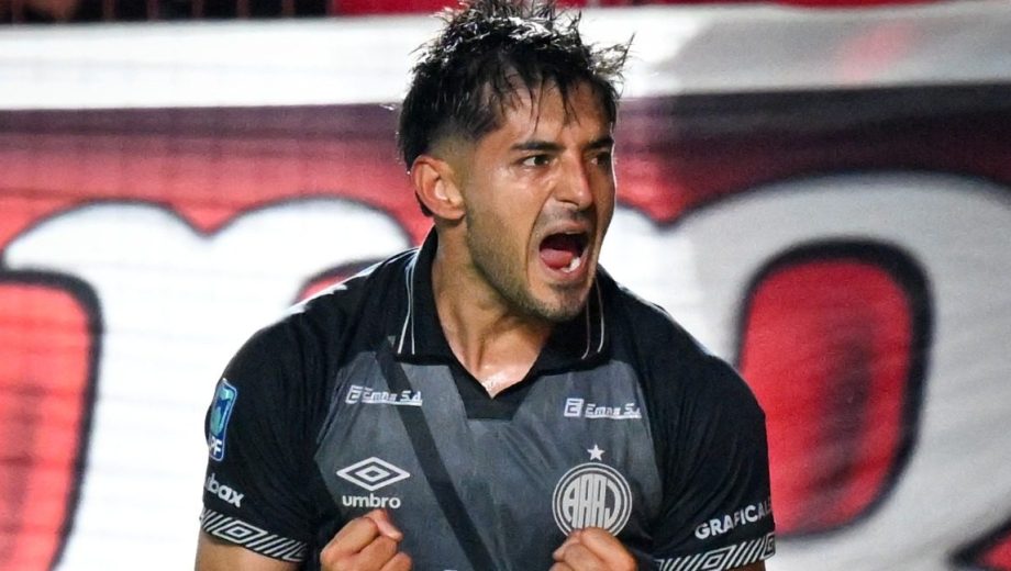 Sebastián Prieto marcó el gol de la victoria para Argentinos Juniors, que igualó a Boca en la tabla anual. (Foto: @LigaAFA)