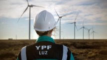 Imagen de YPF toma el control total de YPF Luz con una inversión de US$ 430 millones