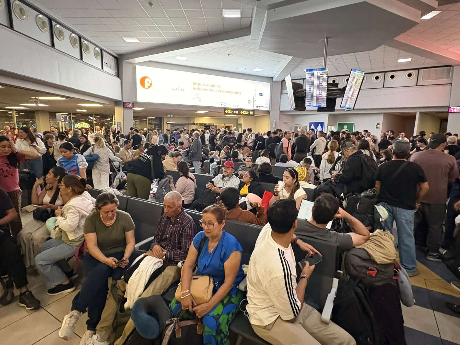 Panama quake forces temporary shutdown of Tocumen Airport