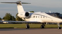 Imagen de Flávio Bolsonario habría salido de Brasil e investigan movimientos de un avión: el Gobierno argentino negó que esté en el país