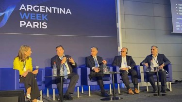 Alberto Weretilneck anunció la pronta licitación de la Zona Franca de Punta Colorada