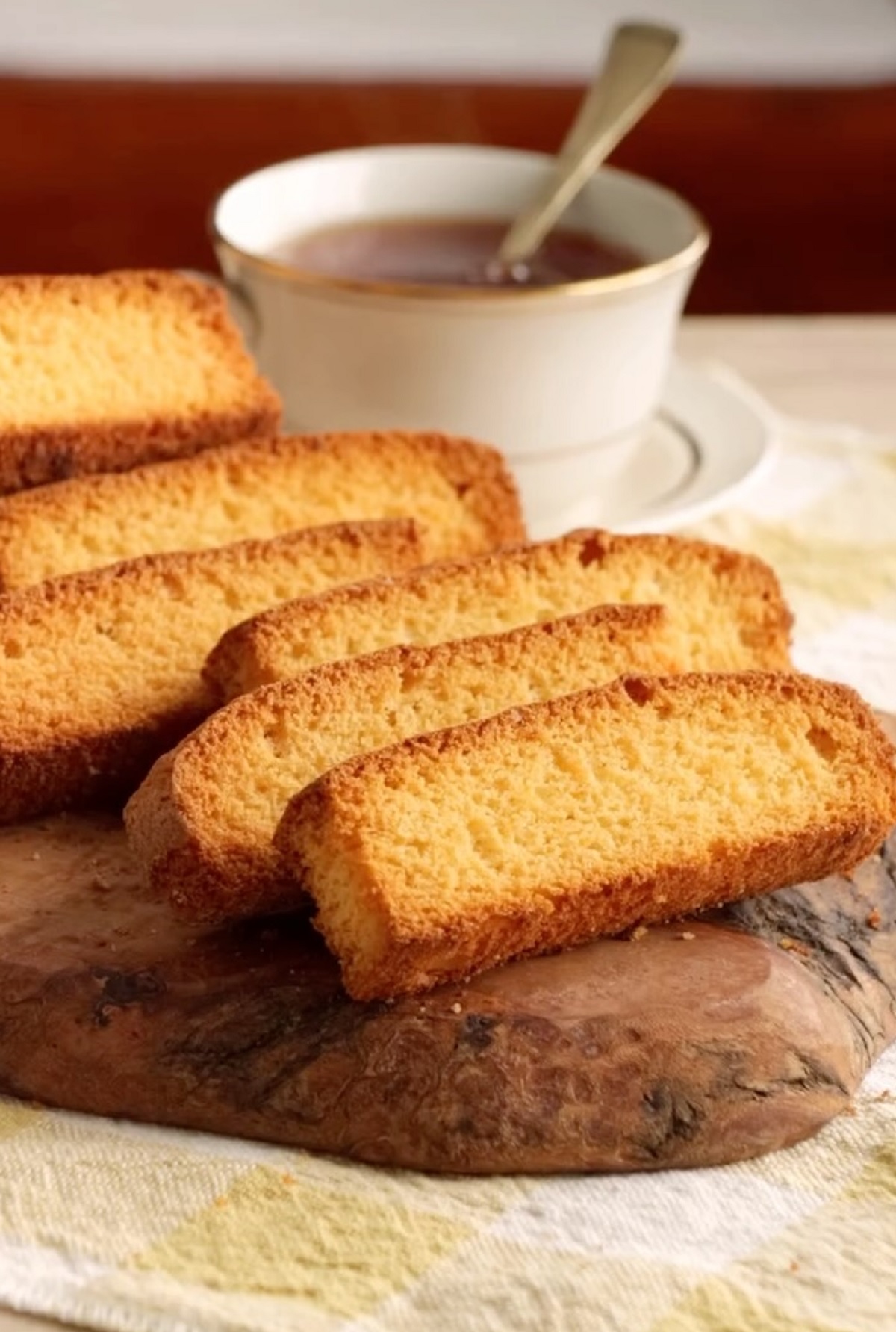 Preparación de bay biscuit caseros: tradición y sabor crujiente