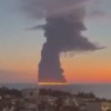 Imagen de Conflicto en escalada: un dron naval impactó contra un buque petrolero en las costas rusas y ardió en llamas
