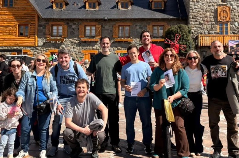 Dirigentes de Fuerza Bariloche llevaron su propuesta al centro Cívico el fin de semana. Gentileza
