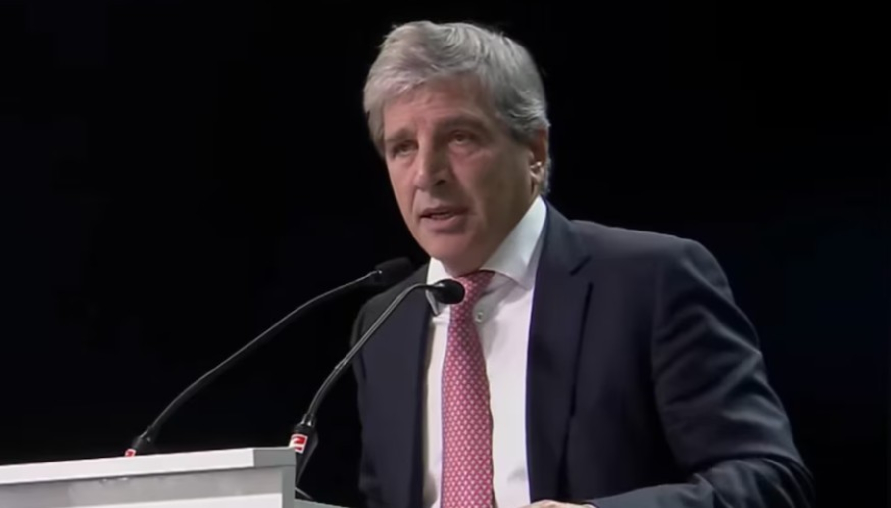 Luis Caputo y baja de impuestos al sector privado: «Apuntamos que para 2031 hayamos devuelto US$ 500.000 millones»