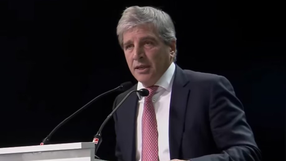 Luis Caputo, ministro de Economía. Foto: Gentileza Infobae. 