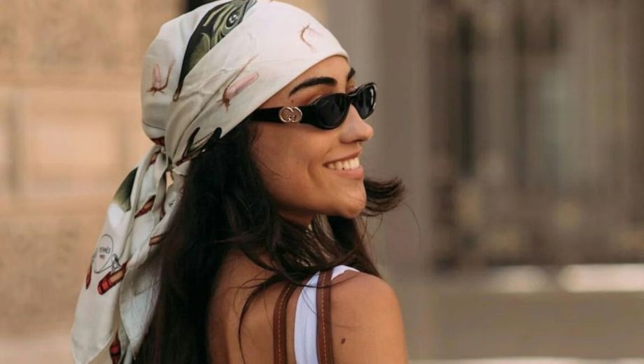 Anteojos de sol y pañuelo: la fórmula del verano 2027.-