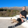 Imagen de "La guardiana": así es la casa de la supermodelo que construyó su refugio en Traslasierra y vive con sus perras