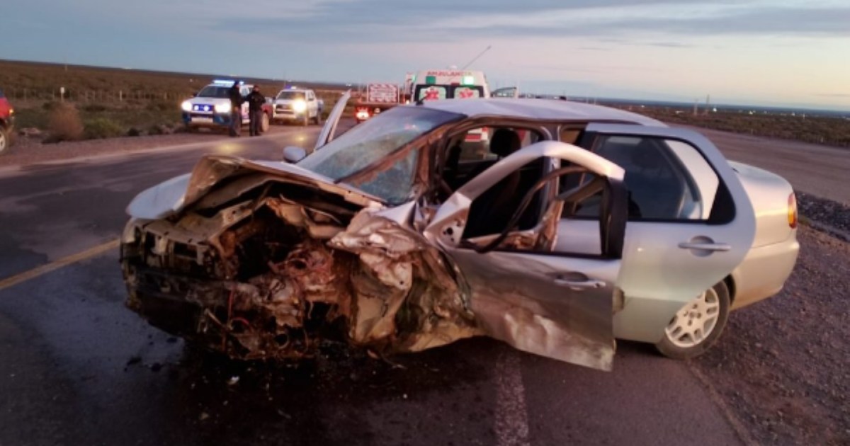 Accidente grave en Ruta 67: dos heridos por choque frontal en Centenario