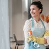 Imagen de Empleadas domésticas ANSES: cómo cobrar AUH y Tarjeta Alimentar registradas, montos netos y la regla del 20%