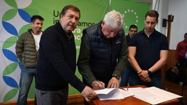 Luz verde para la repavimentación de la Ruta 82 y aporte provincial para el cemento de las calles de Bariloche