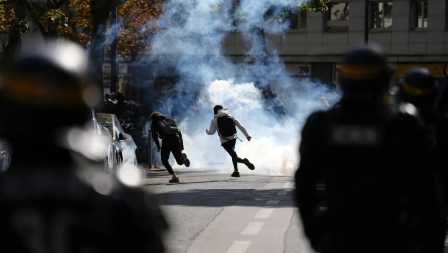 Se recrudecen las protestas estudiantiles en Francia. Foto: AP. 