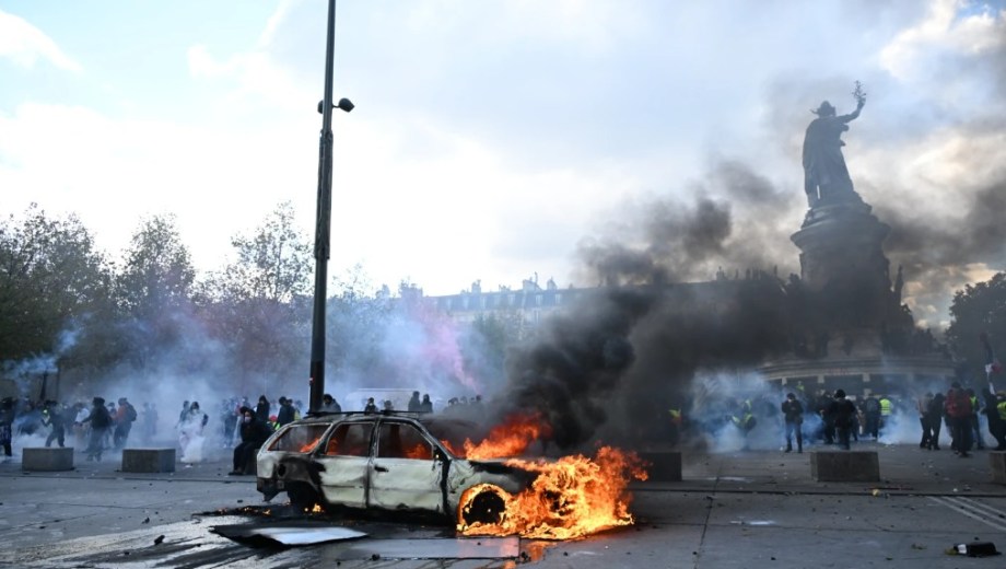 Protestas en Francia presionan al Gobierno. Foto: AP.