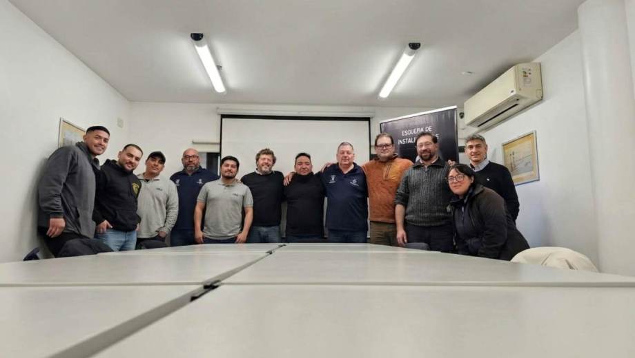 La organización y coordinación de las actividades en la región estuvo a cargo de Exequiel Quinteros, comercial de GEVELUX en la Cuenca Neuquina. Foto gentileza.