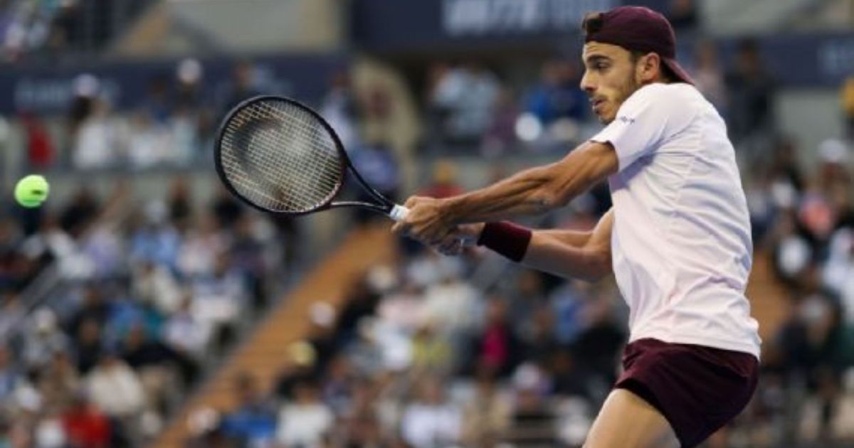 Cerúndolo avanza a semifinales del ATP 250 de Bruselas tras vencer a Chidekh