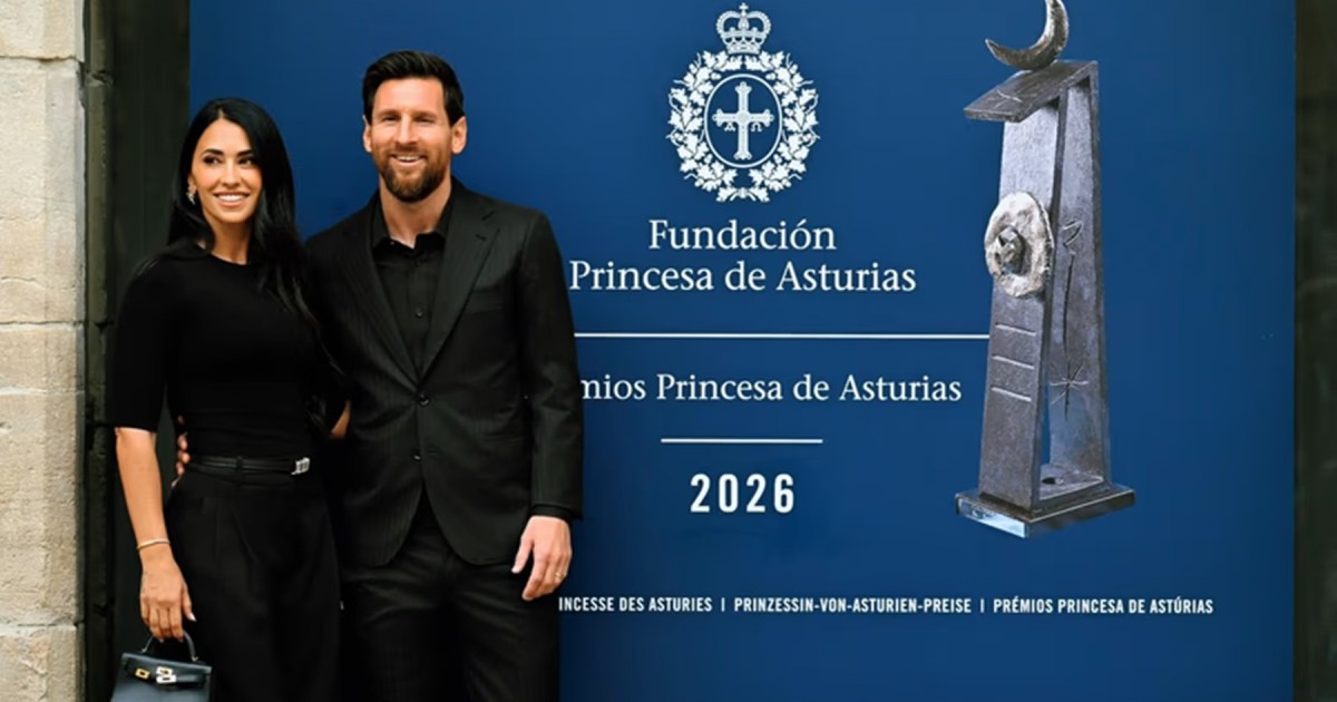 Antonela Roccuzzo celebra el Premio Princesa de Asturias de Lionel Messi