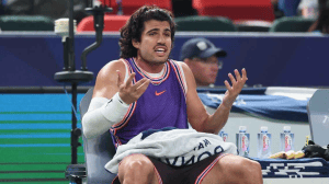 La queja de Carlos Alcaraz tras quedar eliminado del Masters 1000 de Shanghai: «Deberían revisar»