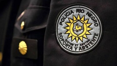 Condenaron a un segundo policía por un robo en Cipolletti: había cumplido tareas de vigilancia durante el asalto