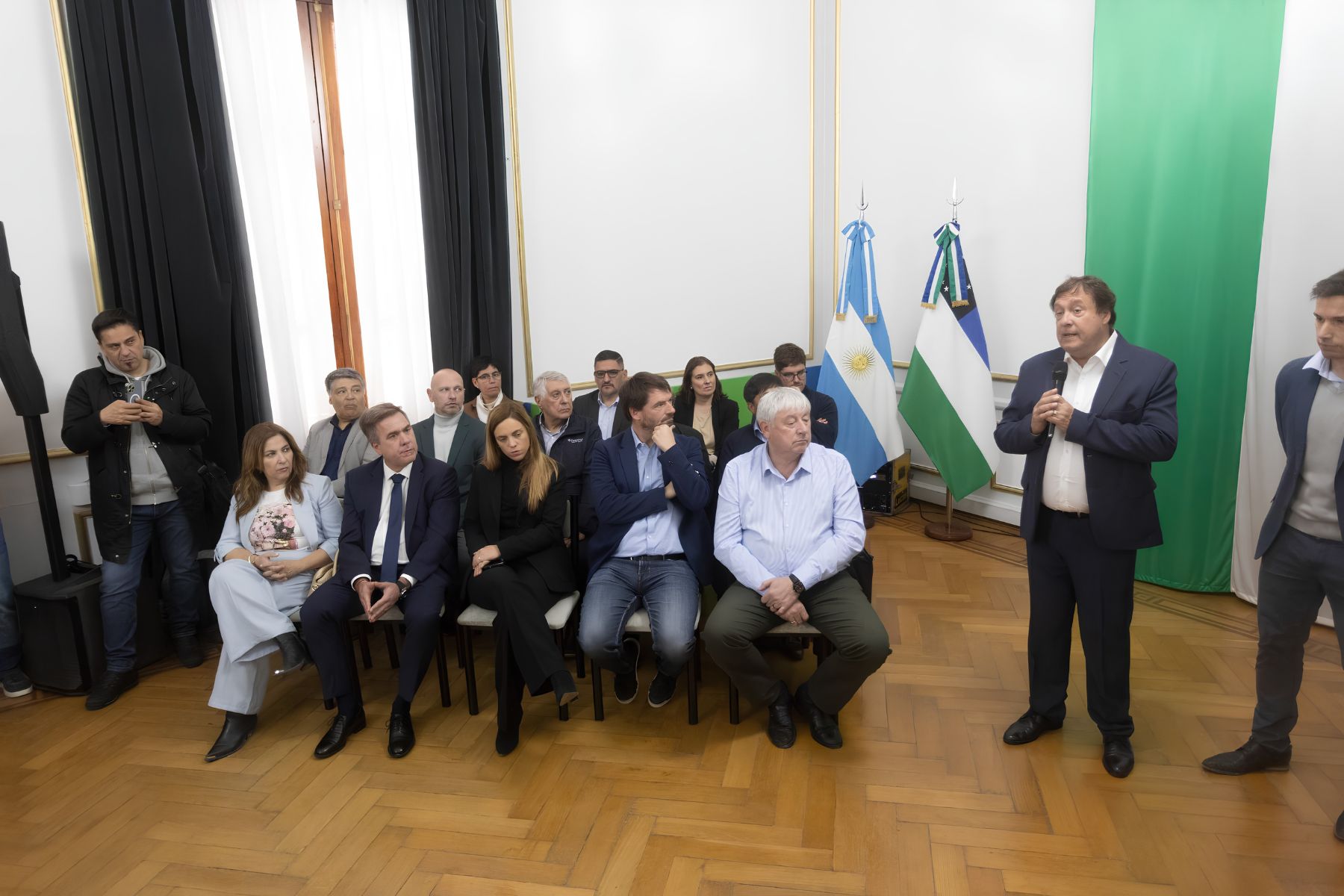 Río Negro transferirá en noviembre coparticipación a 14 municipios