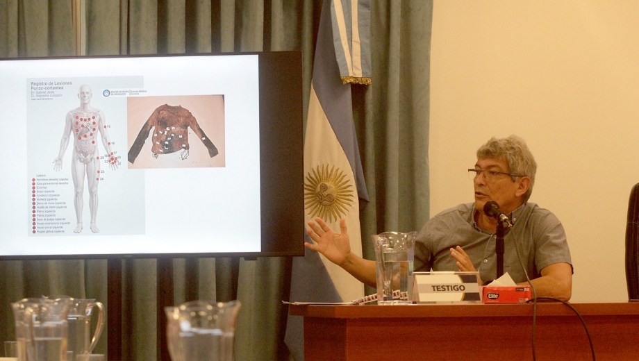 Doctor Gabriel Jeréz, médico forense durante el juicio por jurados por el transfemicidio de Azul Semeñenko. Foto: Oscar Livera