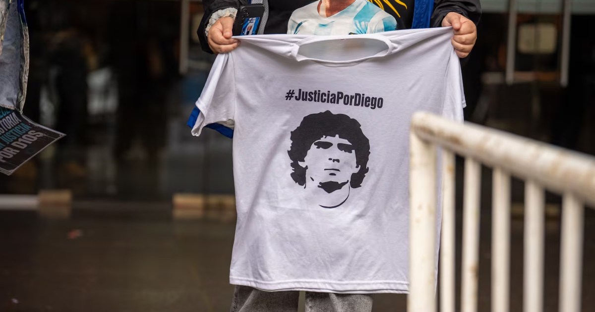 Cierre del juicio por la muerte de Maradona: emoción y espera de la sentencia