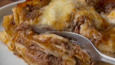Lasaña hogareña: una receta con un paso a paso facilísimo