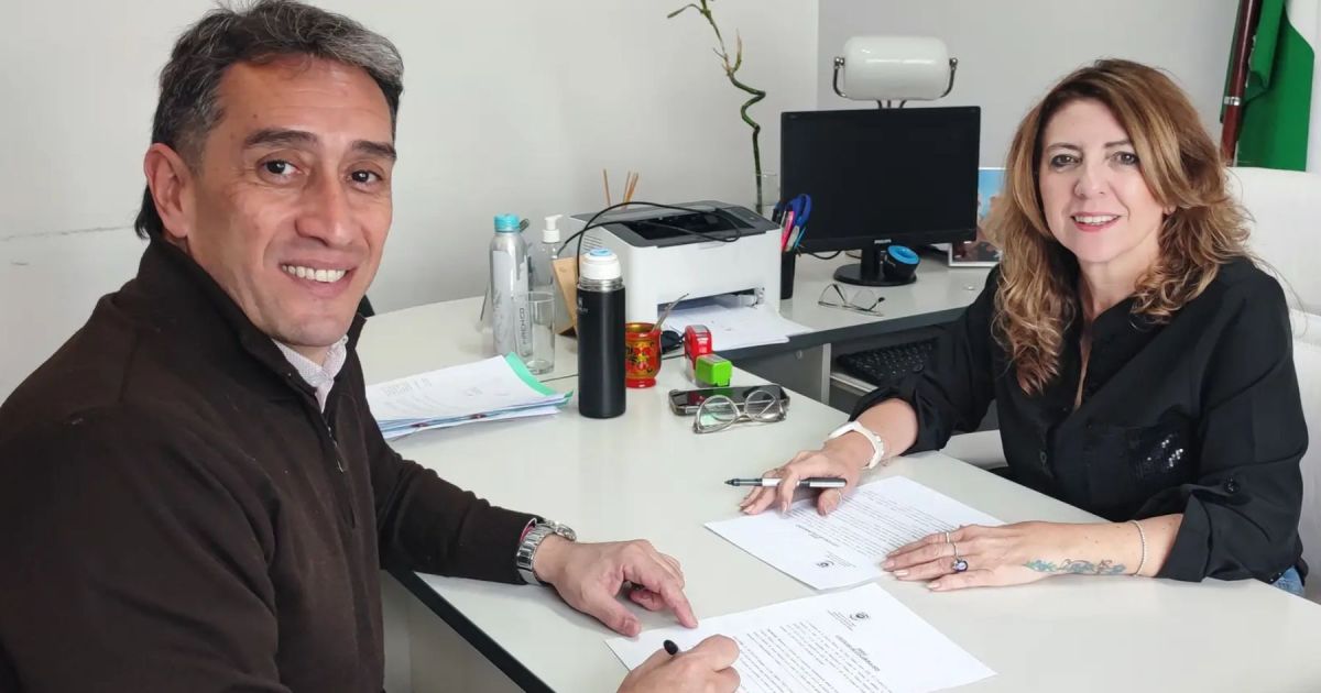 Viedma renueva convenio con Río Negro para licencias médicas de empleados municipales