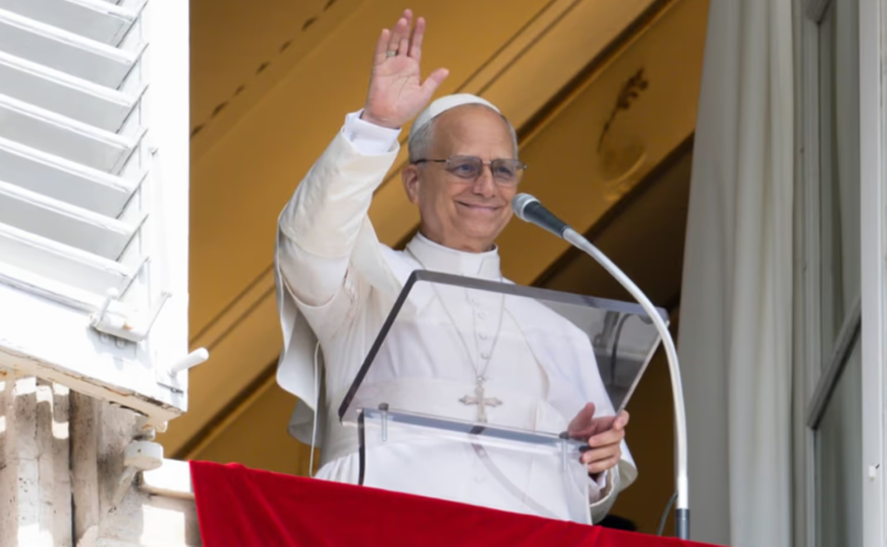La CEA pide oraciones por la salud del papa León XIV ante su inminente operación