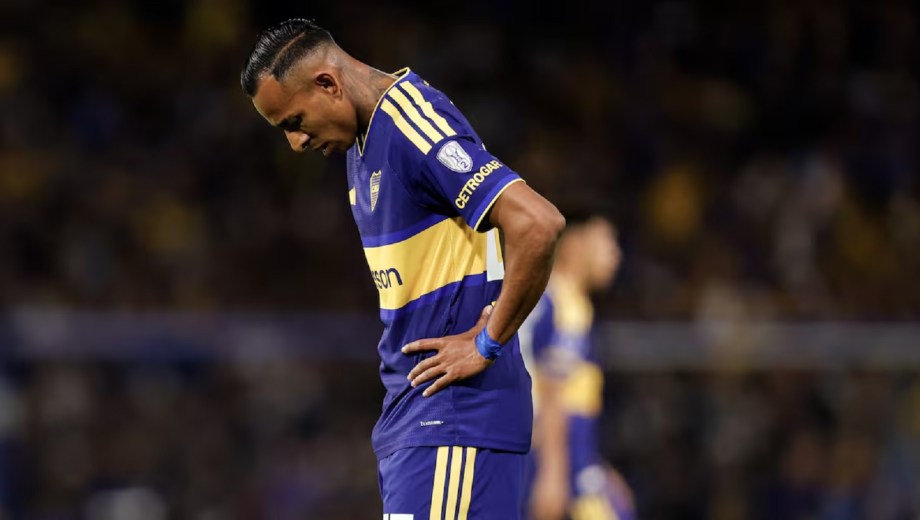 El colombiano podría sumarse a la lista de bajas del Xeneize para la vuelta en Brasil.
