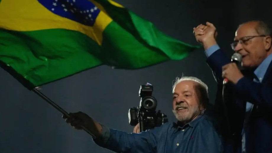 Los mensajes por la victoria de Luiz Inácio Lula da Silva  en Brasil. Foto: AP.